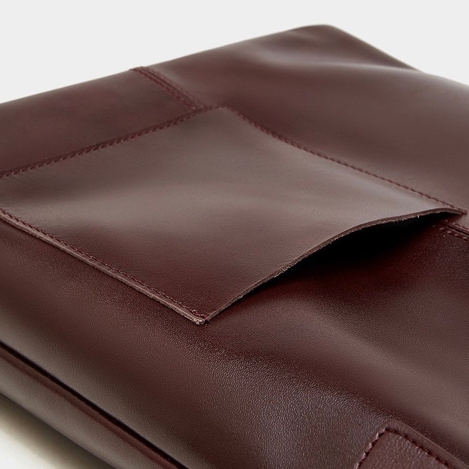 Leather Hobo Bag – Minimalist Silhouette with Signature Pocket Detail