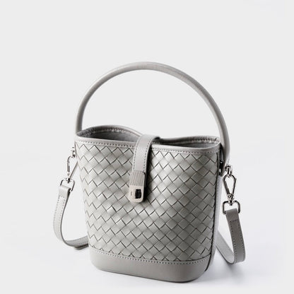 Women’s Genuine Sheepskin Woven Bucket Bag – Elegant Commuter Style