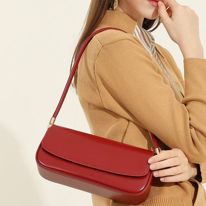 Women’s Genuine Leather Minimalist Saddle Tote – 2025 Commuter Edition