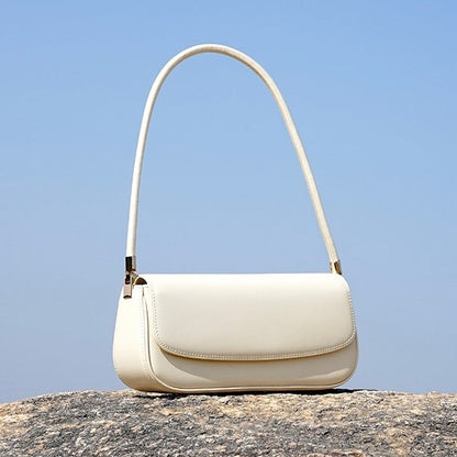 Women’s Genuine Leather Minimalist Saddle Tote – 2025 Commuter Edition