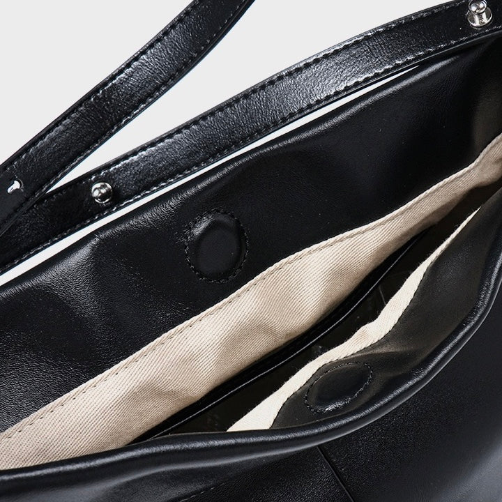 Versatile Carry Sleek Leather Chain-Strap Bucket Bag